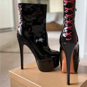 Black High Heel Boots 6” Heel Size 7